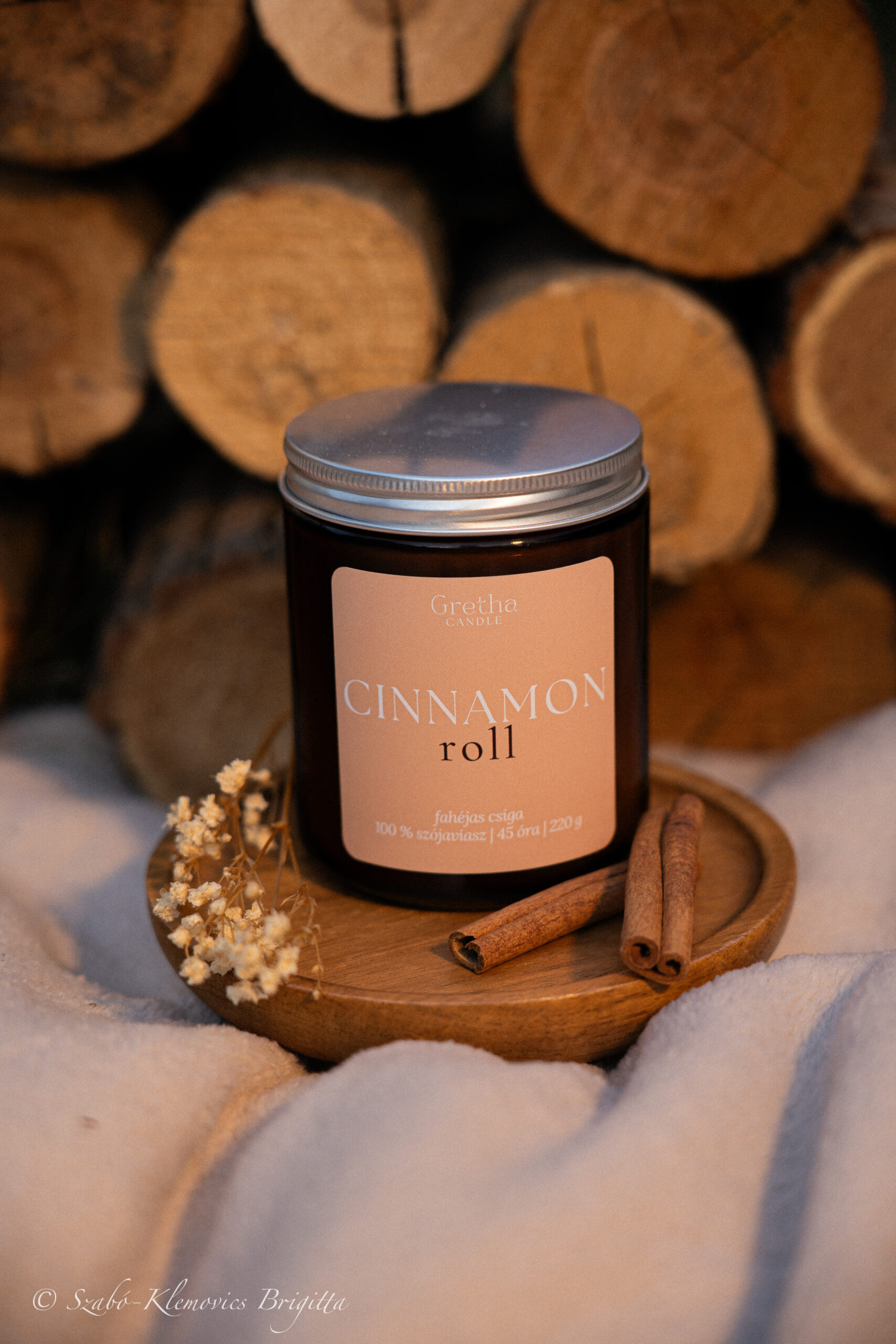 Cinnamon Roll fahéjas csiga illatú gyertya